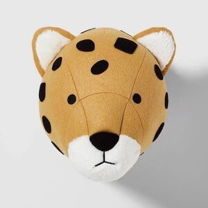 Pillowfort cheetah wall head decor
